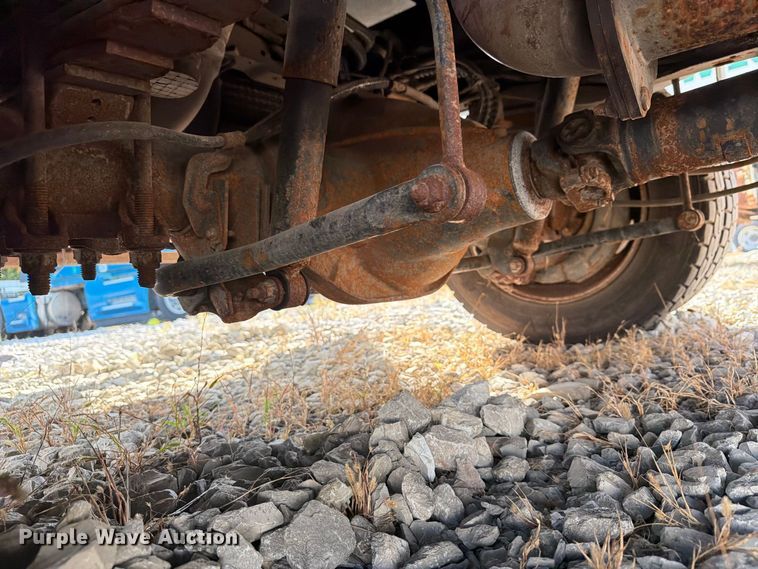 image for item YA4862 2020 Ford F550 Super Duty bucket truck