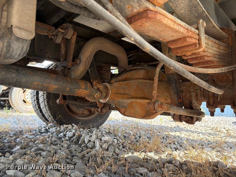 image for item YA4862 2020 Ford F550 Super Duty bucket truck