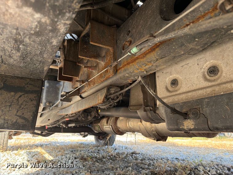 image for item YA4862 2020 Ford F550 Super Duty bucket truck