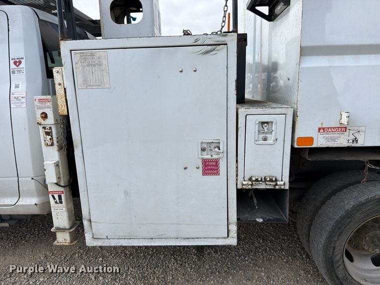 image for item YA4872 2016 RAM 5500 forestry bucket truck