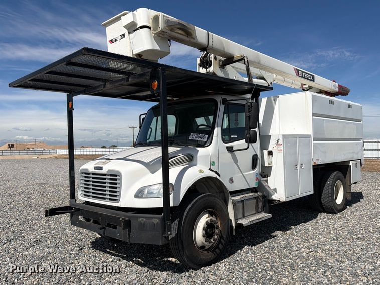 image for item YA4885 2018 Freightliner Business Class M2 forestry bucket truck
