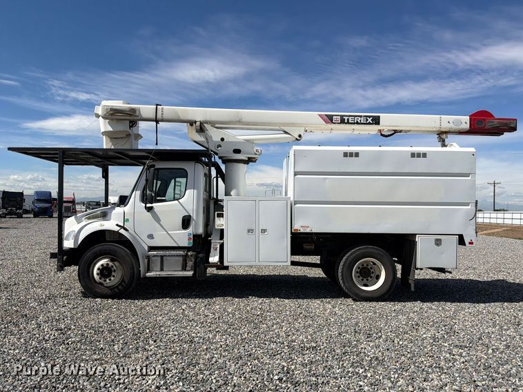 image for item YA4885 2018 Freightliner Business Class M2 forestry bucket truck