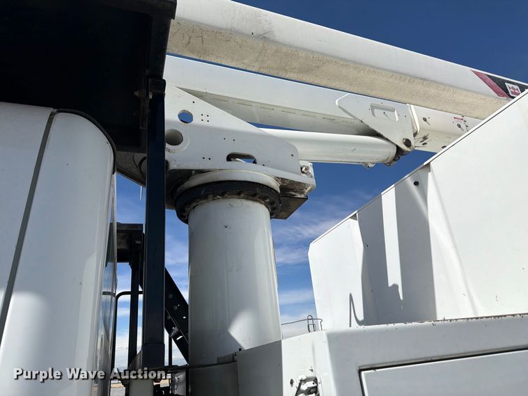 image for item YA4885 2018 Freightliner Business Class M2 forestry bucket truck