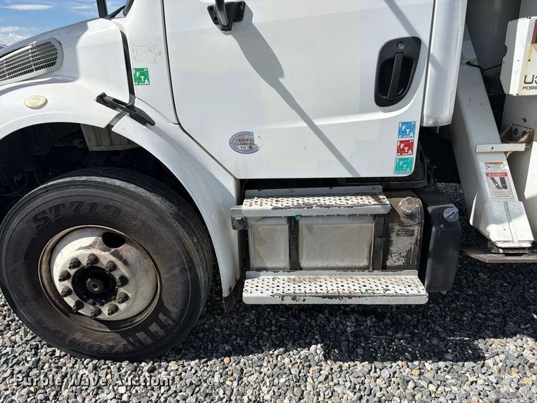 image for item YA4885 2018 Freightliner Business Class M2 forestry bucket truck