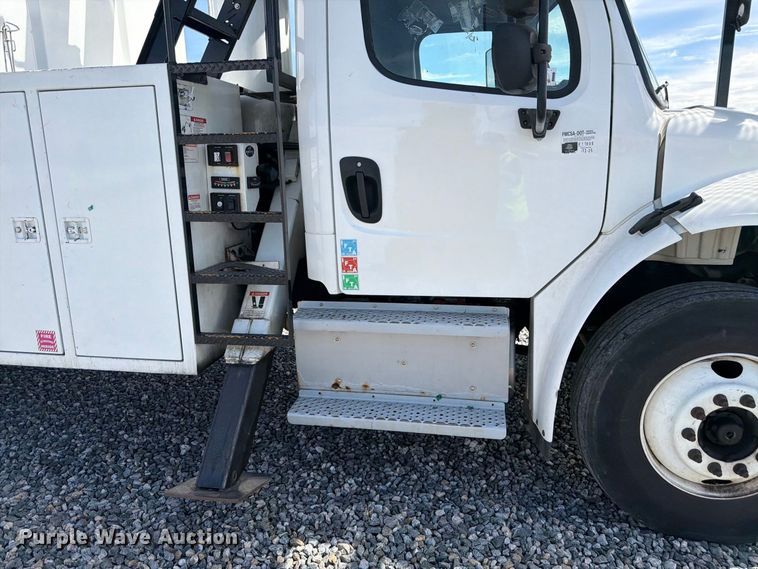 image for item YA4885 2018 Freightliner Business Class M2 forestry bucket truck