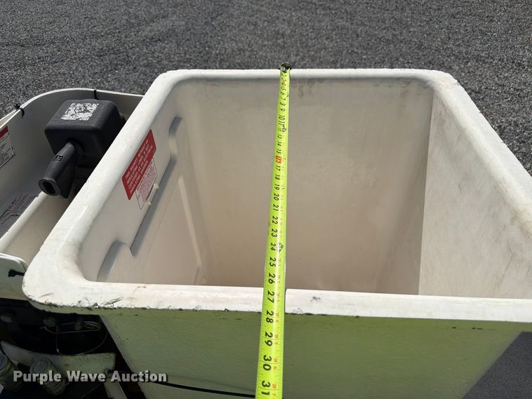 image for item YA4885 2018 Freightliner Business Class M2 forestry bucket truck