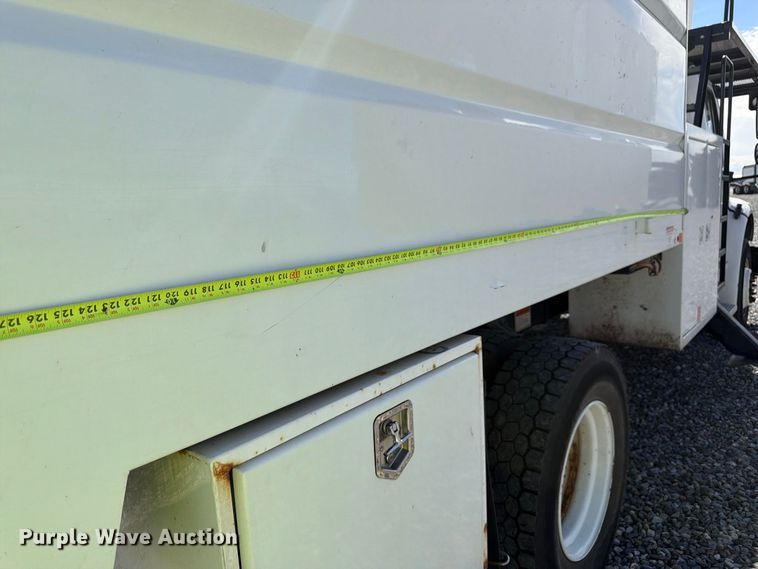 image for item YA4885 2018 Freightliner Business Class M2 forestry bucket truck