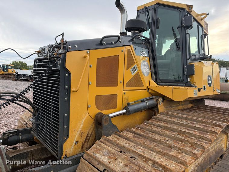 image for item YA4902 2015 John Deere 850k dozer
