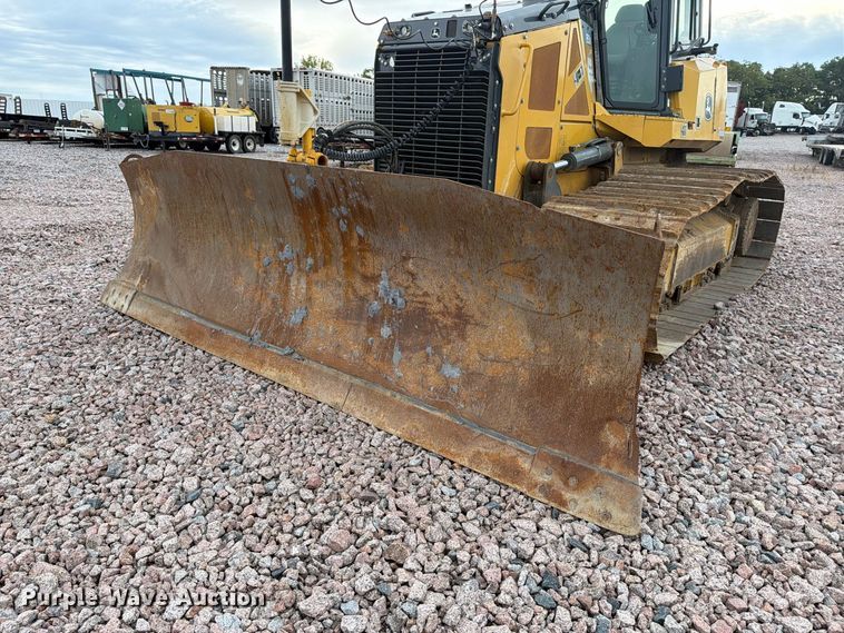 image for item YA4902 2015 John Deere 850k dozer