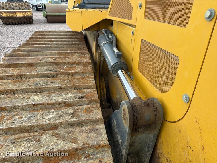 image for item YA4902 2015 John Deere 850k dozer