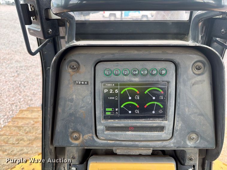 image for item YA4902 2015 John Deere 850k dozer