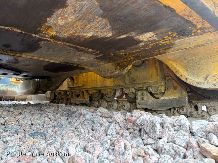 image for item YA4902 2015 John Deere 850k dozer
