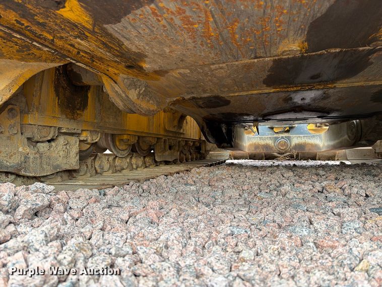 image for item YA4902 2015 John Deere 850k dozer