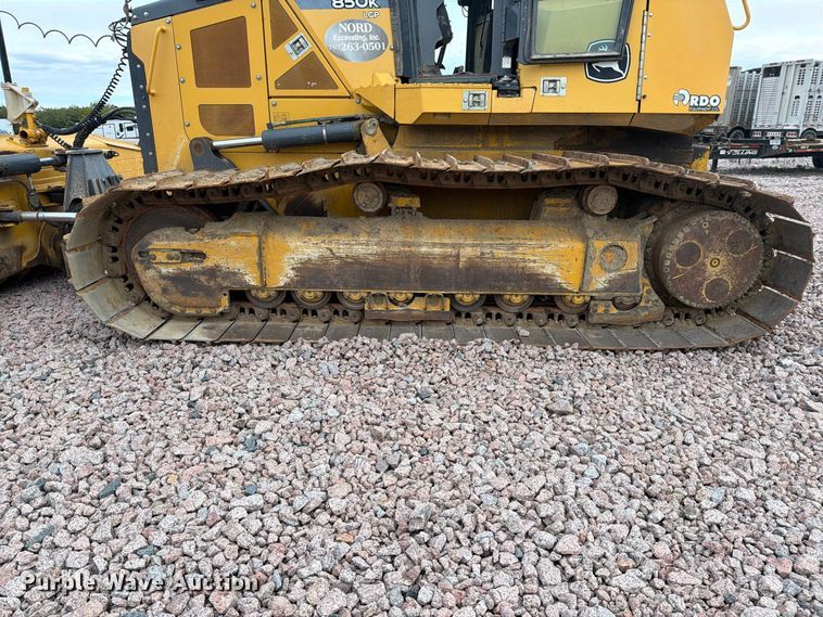 image for item YA4902 2015 John Deere 850k dozer