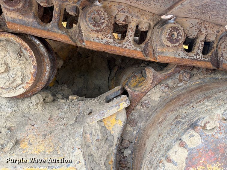 image for item YA4902 2015 John Deere 850k dozer