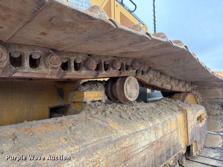 image for item YA4902 2015 John Deere 850k dozer