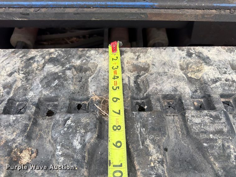 image for item YA4909 2016 Versalift Super Arborist 61 tracked boom lift