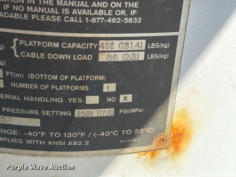 image for item YA4918 2006 GMC C5500 bucket truck