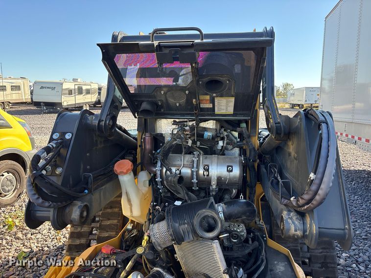 image for item YA4950 2023 John Deere 325G tracked skid steer loader