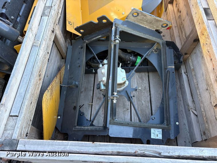 image for item YA4950 2023 John Deere 325G tracked skid steer loader