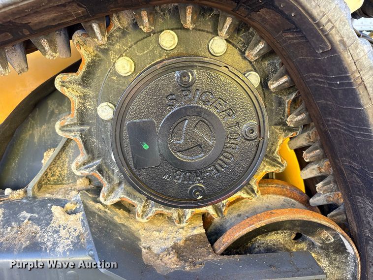 image for item YA4950 2023 John Deere 325G tracked skid steer loader