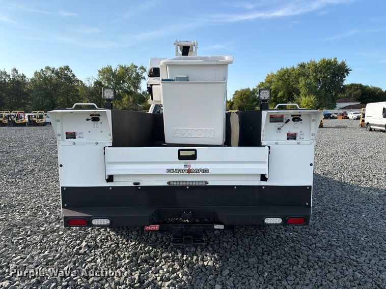 image for item YA4990 2024 Ford F550 Super Duty bucket truck