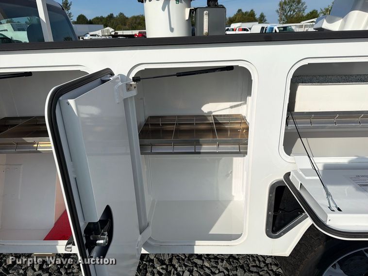 image for item YA4990 2024 Ford F550 Super Duty bucket truck