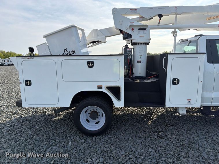 image for item YA4990 2024 Ford F550 Super Duty bucket truck