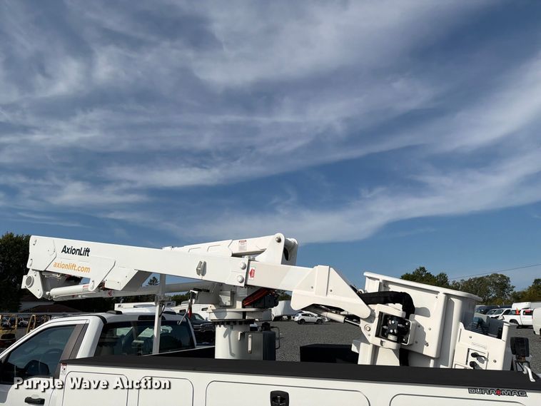image for item YA4990 2024 Ford F550 Super Duty bucket truck