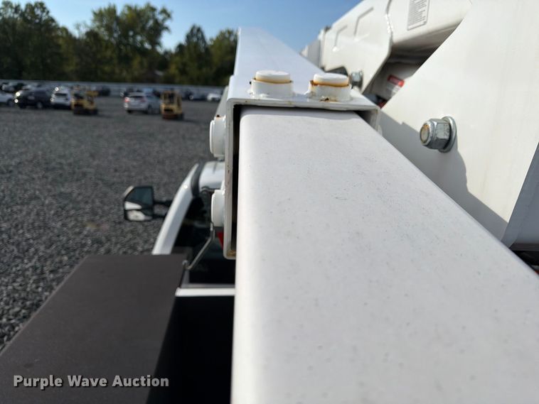 image for item YA4990 2024 Ford F550 Super Duty bucket truck