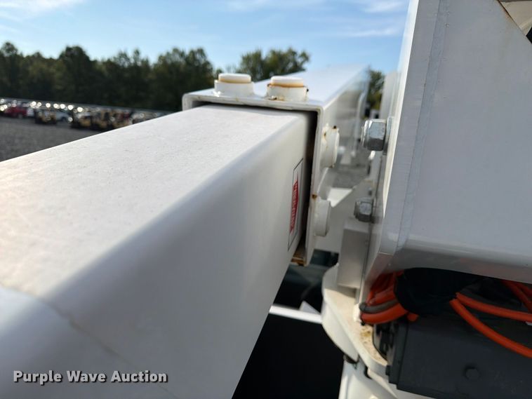 image for item YA4990 2024 Ford F550 Super Duty bucket truck