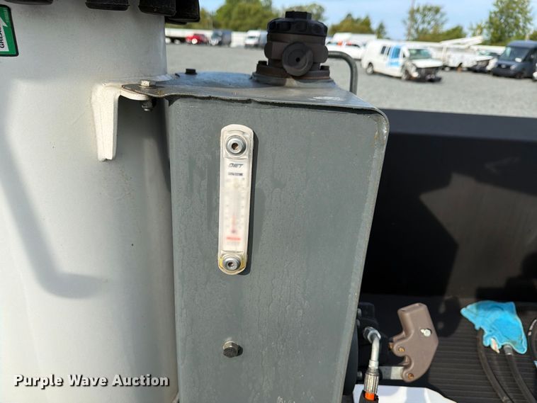 image for item YA4990 2024 Ford F550 Super Duty bucket truck
