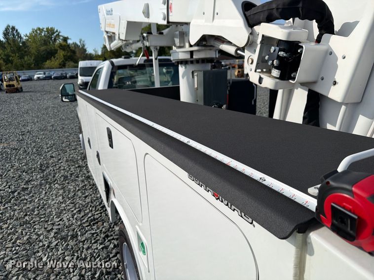 image for item YA4990 2024 Ford F550 Super Duty bucket truck