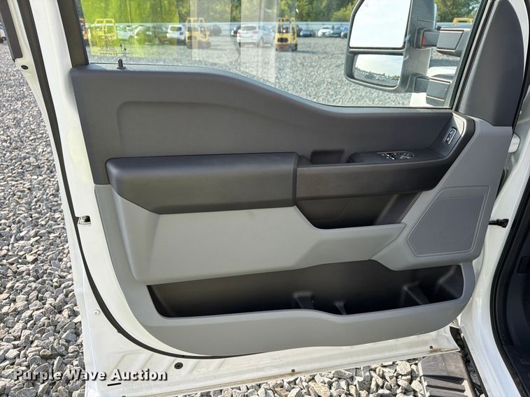 image for item YA4990 2024 Ford F550 Super Duty bucket truck