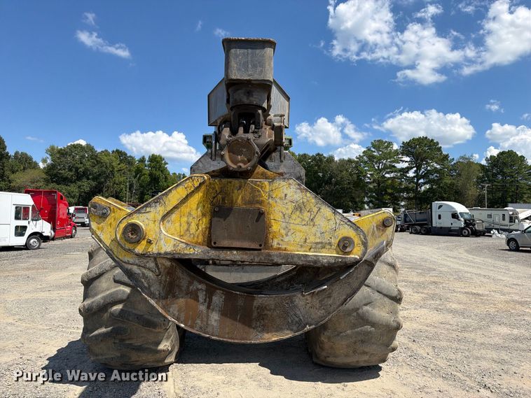 image for item YA5005 2019 John Deere 748L-II skidder