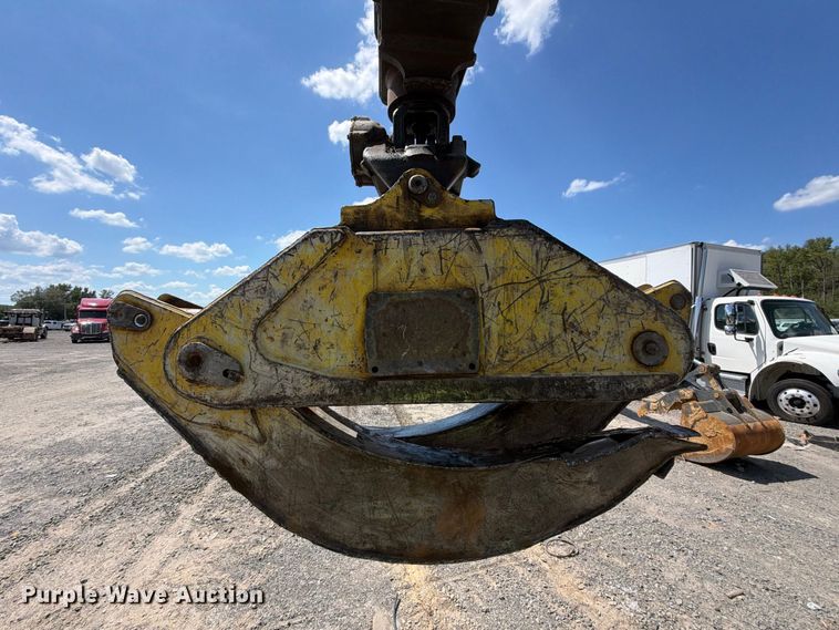image for item YA5005 2019 John Deere 748L-II skidder