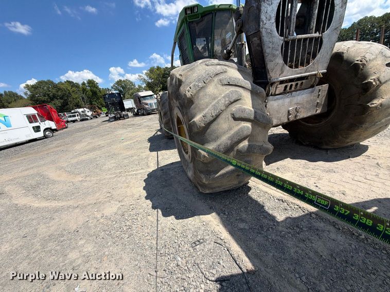 image for item YA5005 2019 John Deere 748L-II skidder