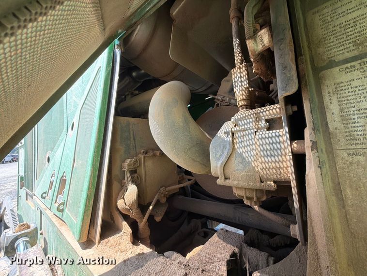 image for item YA5005 2019 John Deere 748L-II skidder