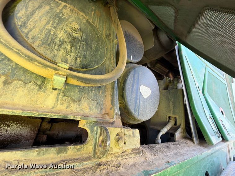 image for item YA5005 2019 John Deere 748L-II skidder