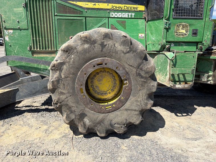 image for item YA5005 2019 John Deere 748L-II skidder