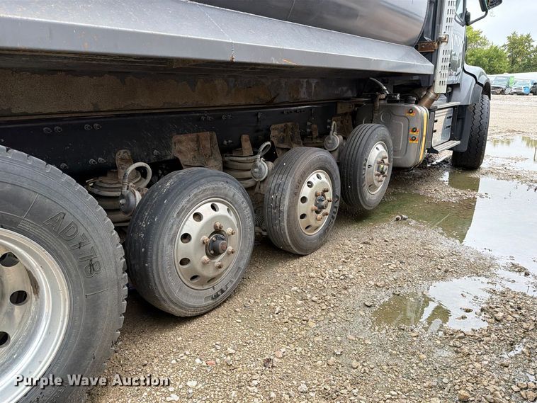 image for item YA5103 2022 Volvo VHD dump truck