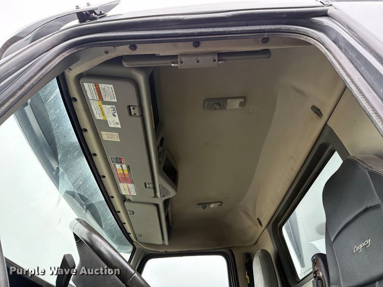 image for item YA5103 2022 Volvo VHD dump truck