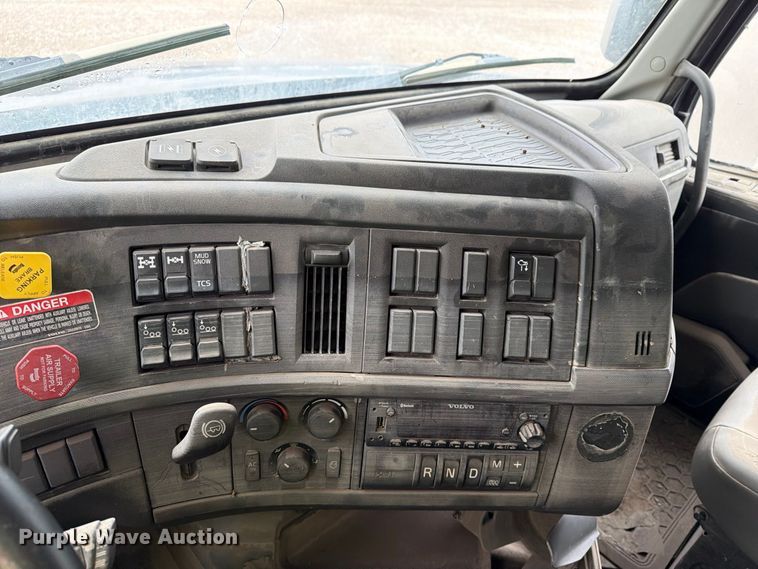 image for item YA5103 2022 Volvo VHD dump truck