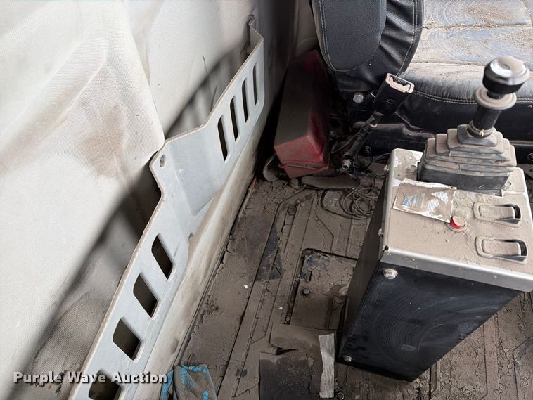 image for item YA5103 2022 Volvo VHD dump truck