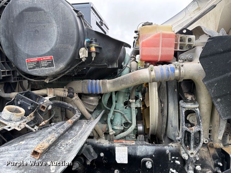 image for item YA5103 2022 Volvo VHD dump truck
