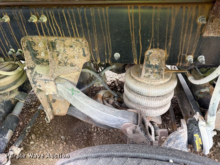 image for item YA5103 2022 Volvo VHD dump truck