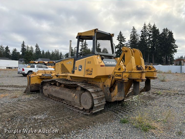 image for item YA5107 2006 John Deere 750J LT dozer
