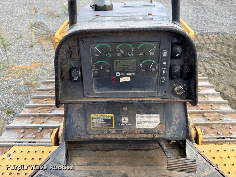 image for item YA5107 2006 John Deere 750J LT dozer