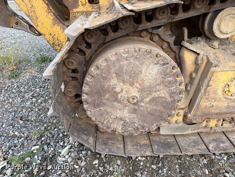 image for item YA5107 2006 John Deere 750J LT dozer