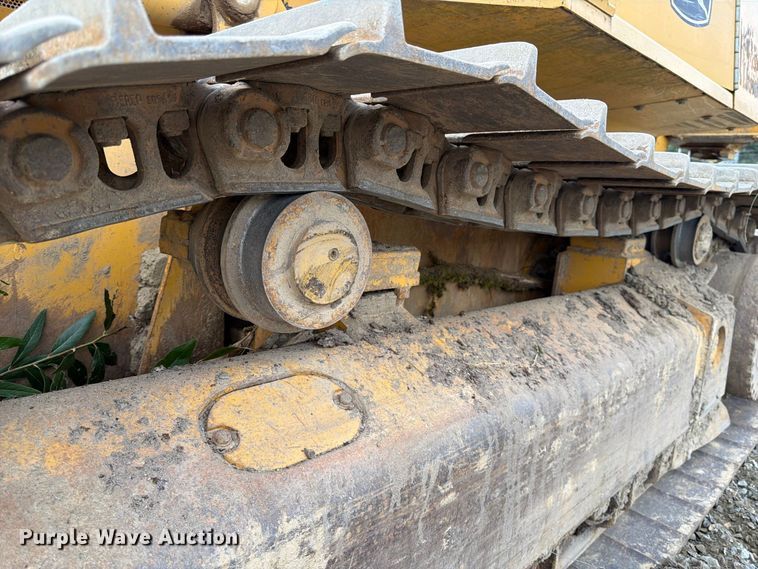 image for item YA5107 2006 John Deere 750J LT dozer